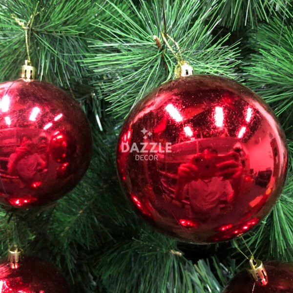 Red-Shiny-Bauble